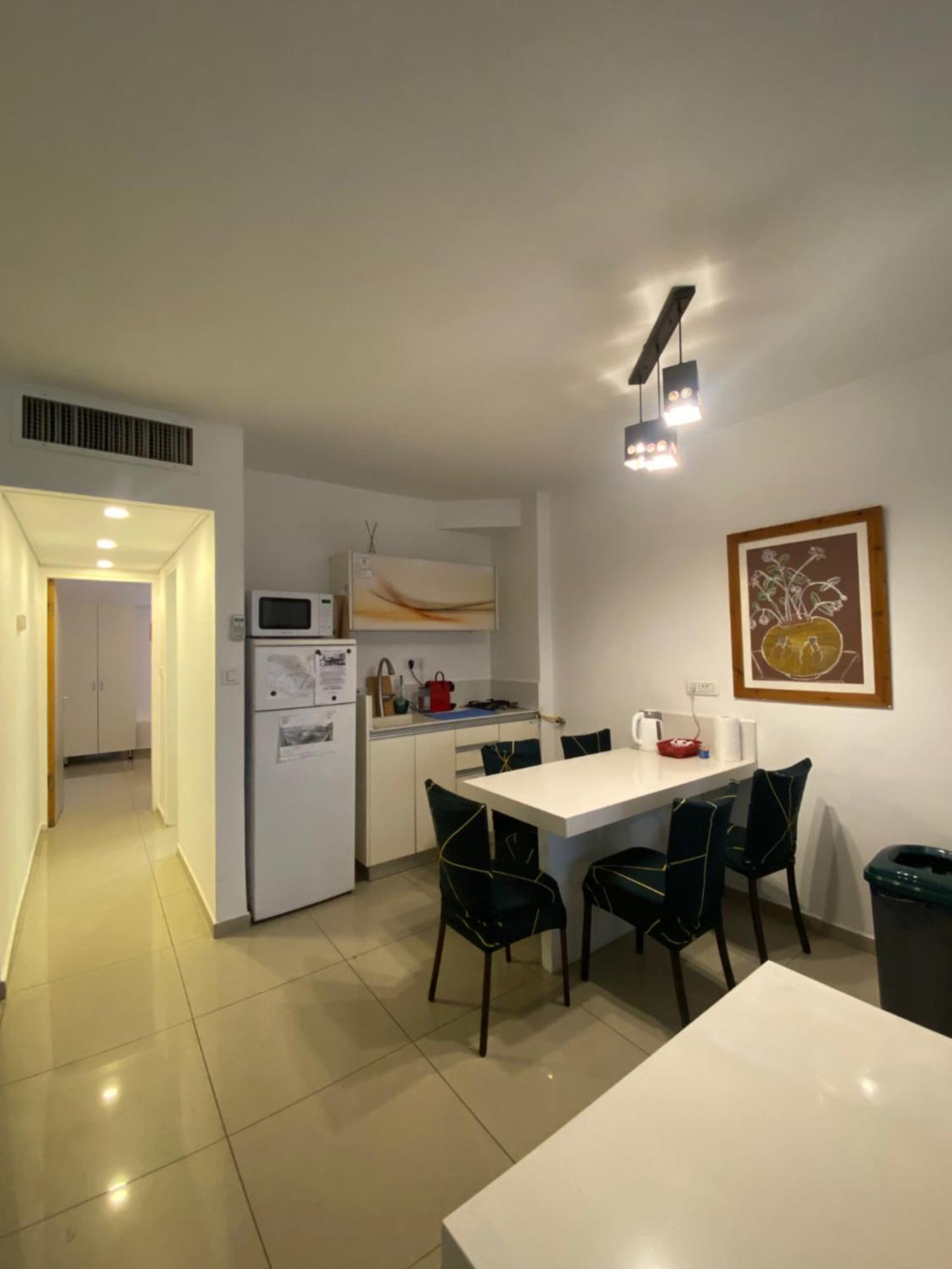 Appartamento Seaside House & Free Parking Eilat Esterno foto