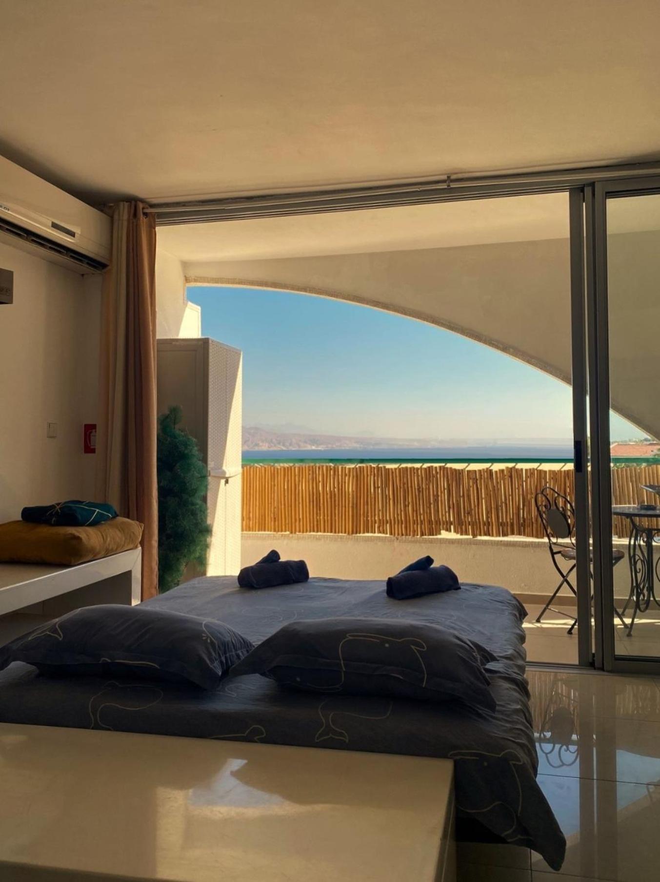 Appartamento Seaside House & Free Parking Eilat Esterno foto
